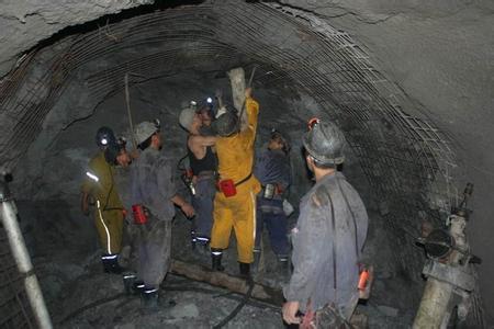 裕安工程爆破中的危险因素分析以及应对工程爆破危险的措施