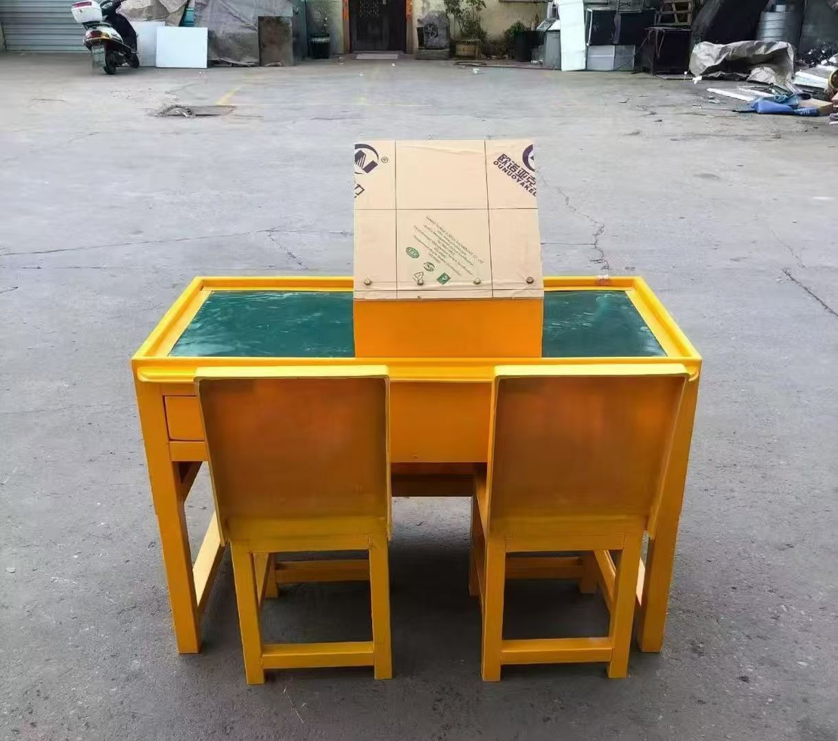 裕安防静电导通桌井下煤矿火工品发放桌：危险品流转的安全守护者